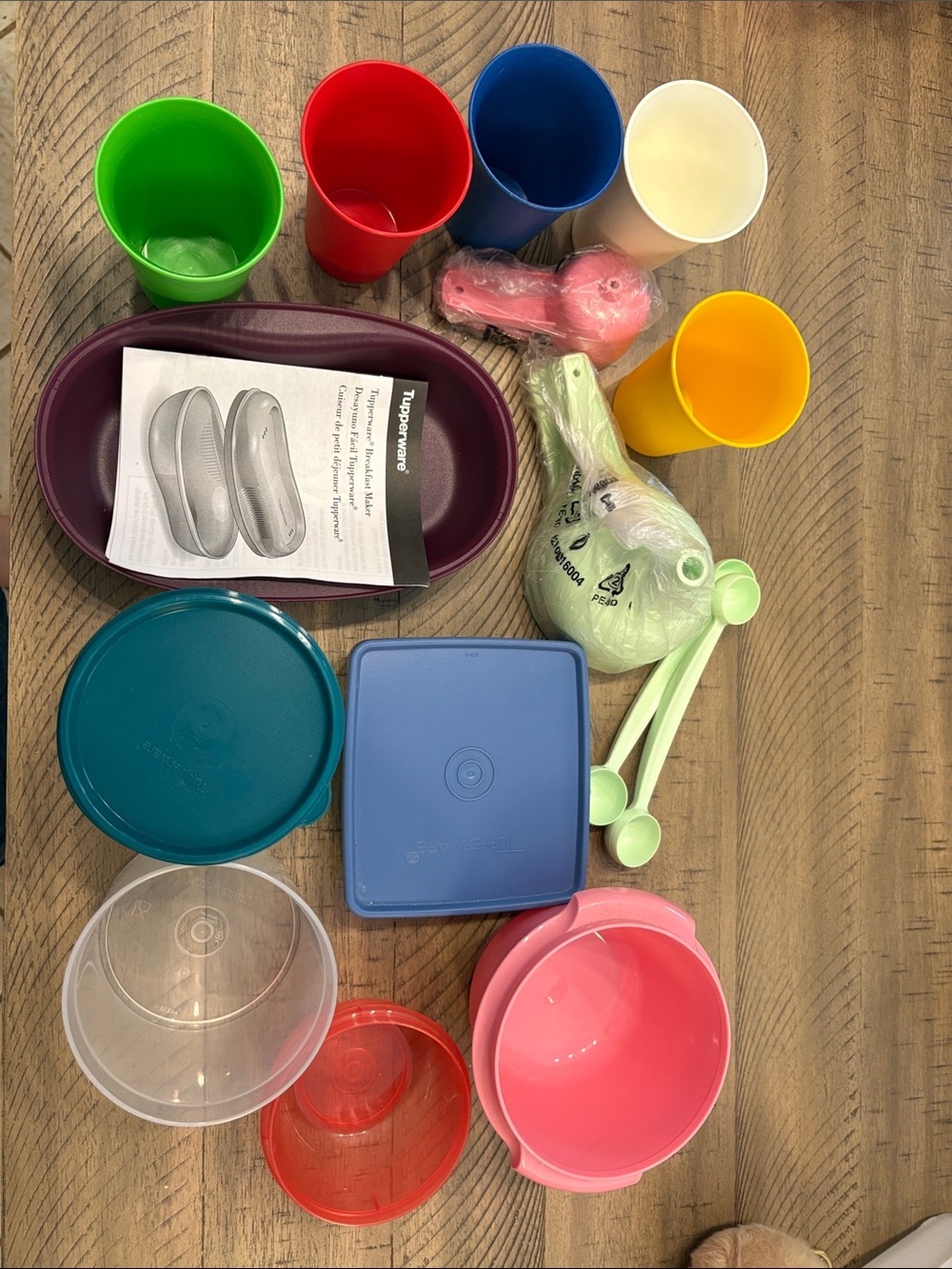 Tupperware bundle